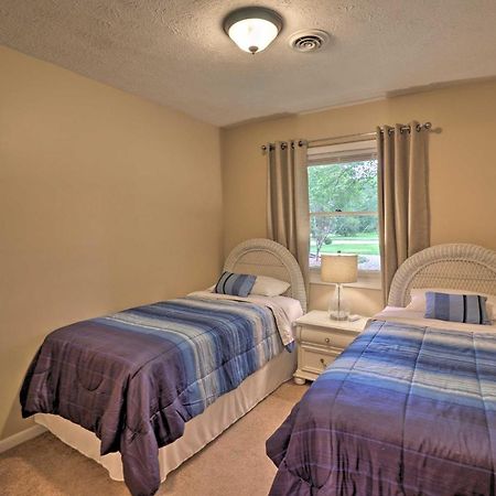 Hendersonville Home With Fire Pit 5 Mi To Downtown! Eksteriør billede