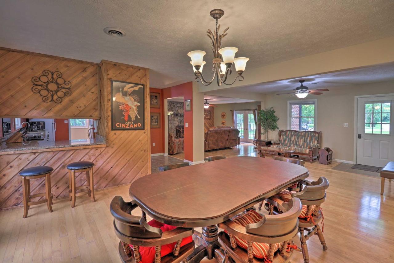 Hendersonville Home With Fire Pit 5 Mi To Downtown! Eksteriør billede