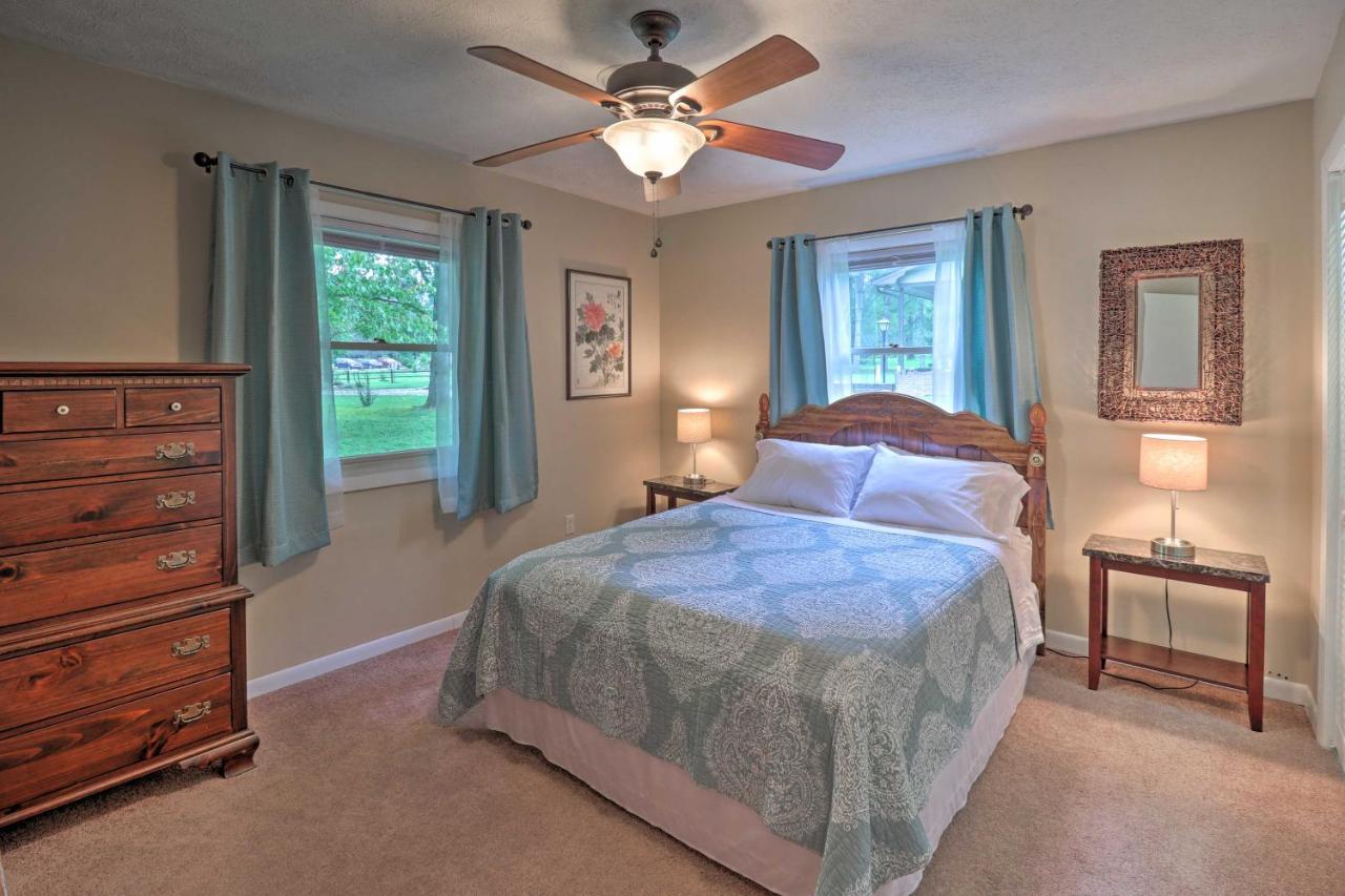 Hendersonville Home With Fire Pit 5 Mi To Downtown! Eksteriør billede