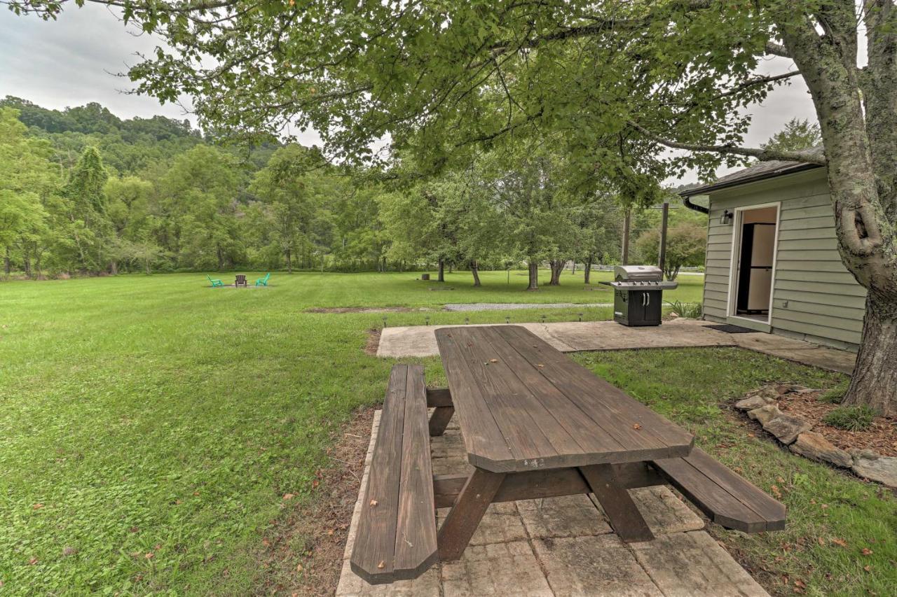Hendersonville Home With Fire Pit 5 Mi To Downtown! Eksteriør billede